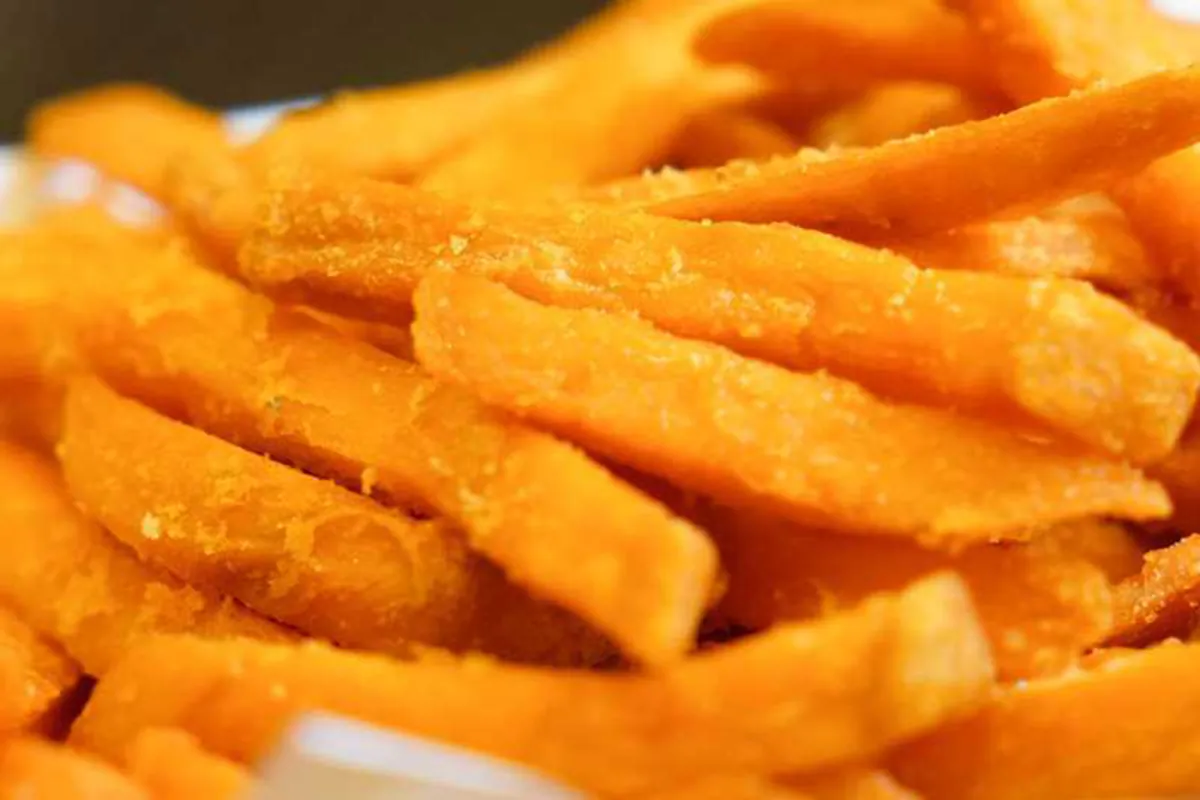 Sweet Potato Fries at Crabby Village，a Seafood Restaurant in Petersburg